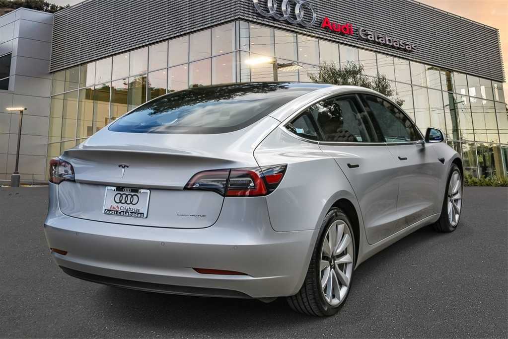 Thumbnail: 2018 Tesla Model 3 - 4
