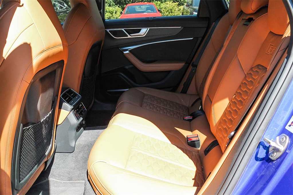 Thumbnail: 2022 Audi RS 6 - 21