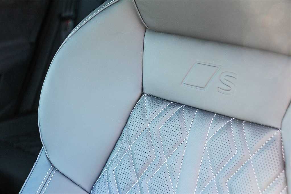 Thumbnail: 2025 Audi SQ5 - 25