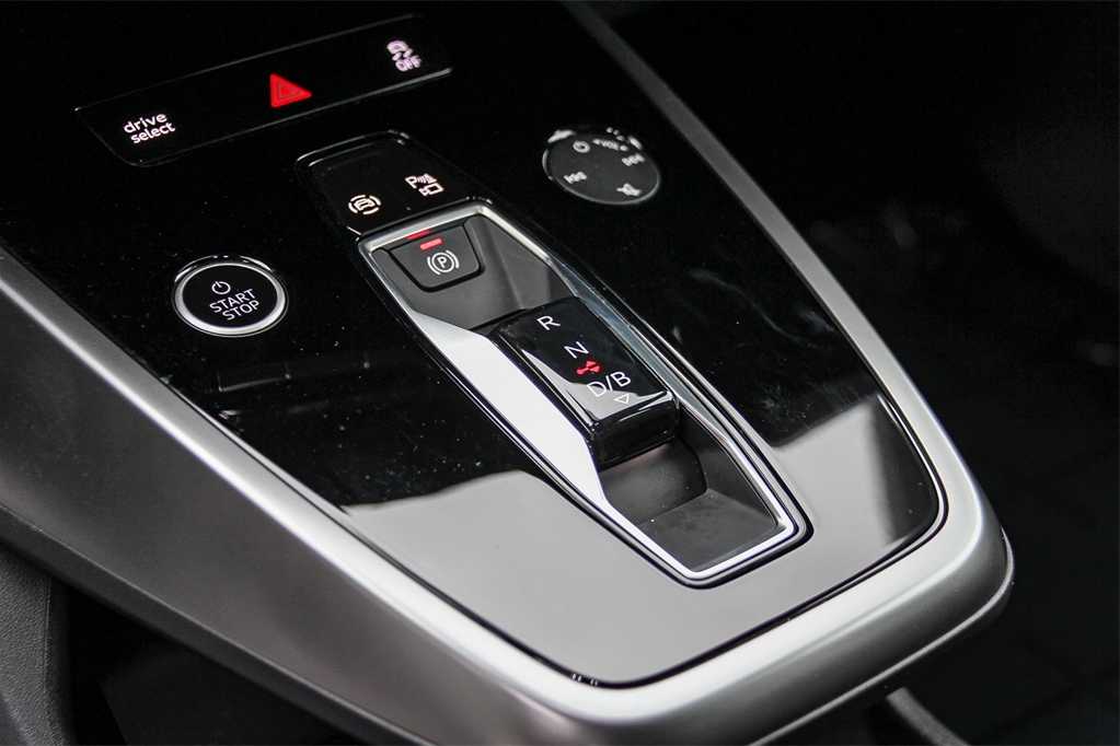 Thumbnail: 2023 Audi Q4 e-tron - 20