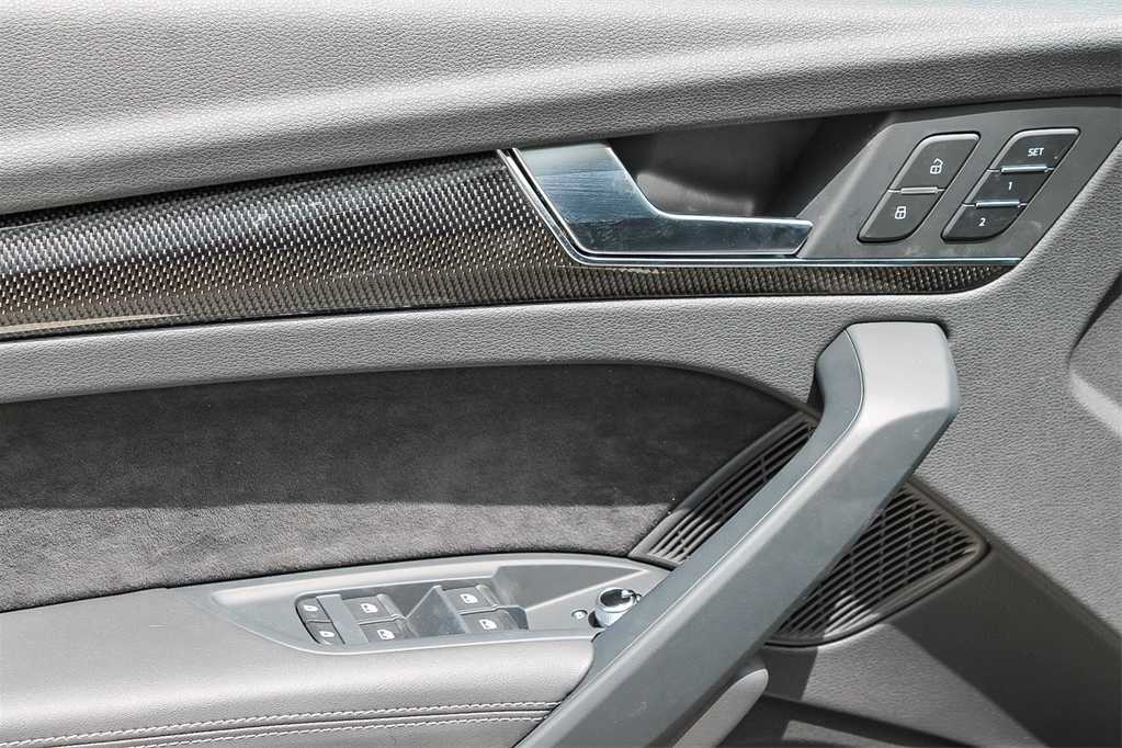 Thumbnail: 2024 Audi SQ5 - 23