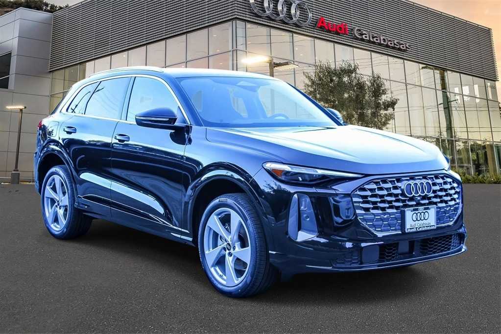 Thumbnail: 2025 Audi Q5 - 5