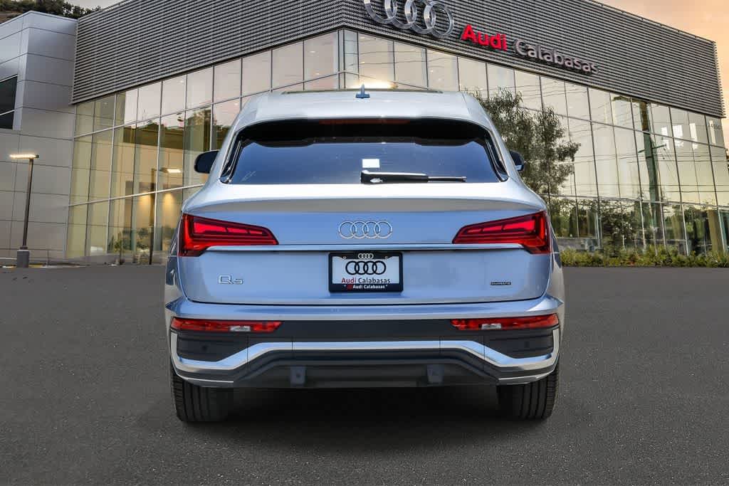 Thumbnail: 2022 Audi Q5 - 2