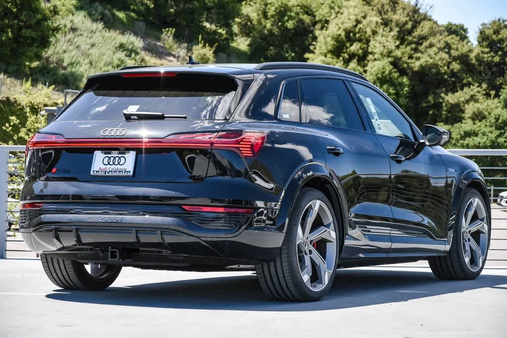 2024 Audi SQ8 e-tron Premium Plus 4