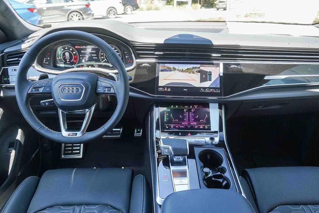 Thumbnail: 2026 Audi RS Q8 - 12