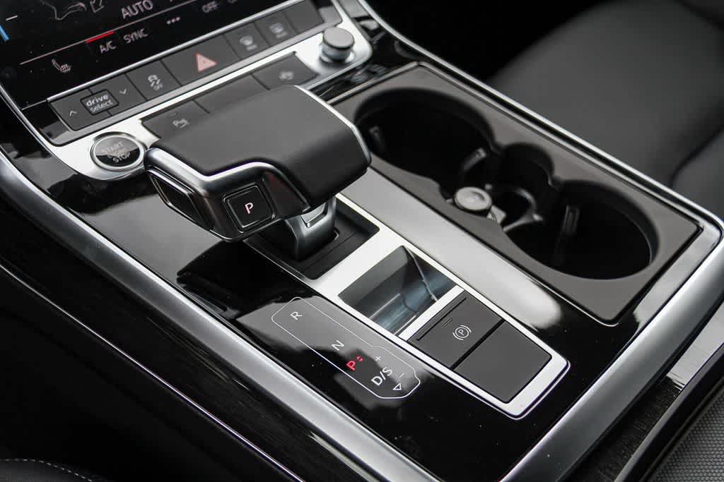 Thumbnail: 2026 Audi Q7 - 20