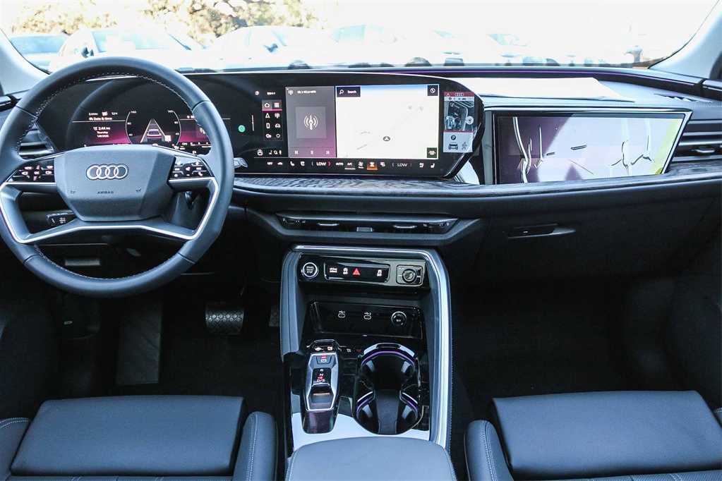 Thumbnail: 2025 Audi Q5 - 13