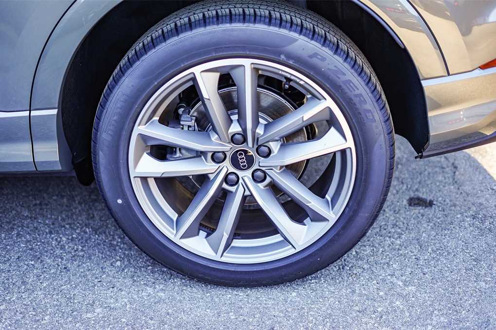 Thumbnail: 2025 Audi Q3 - 9