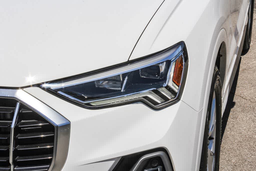 Thumbnail: 2023 Audi Q3 - 7