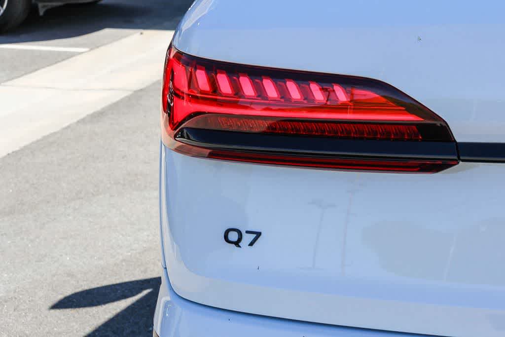 Thumbnail: 2026 Audi Q7 - 11