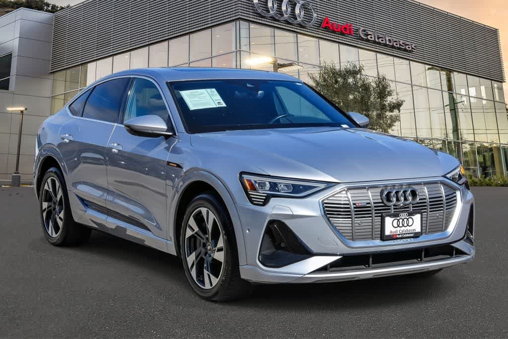 Thumbnail: 2023 Audi e-tron S - 5