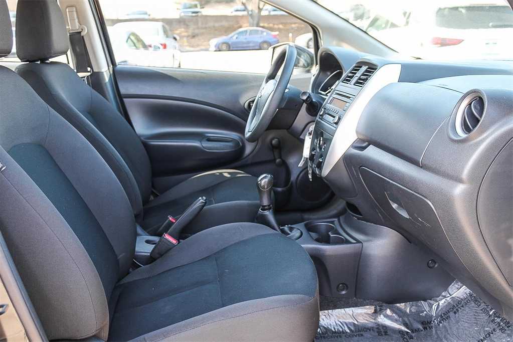 Thumbnail: 2015 Nissan Versa Note - 18