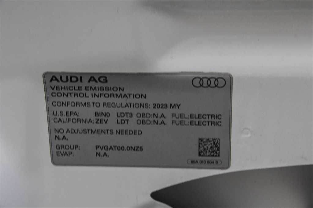 Thumbnail: 2023 Audi Q4 e-tron - 25