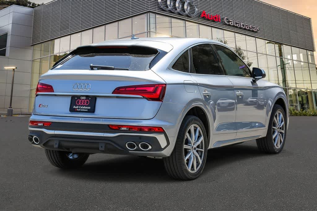 Thumbnail: 2022 Audi SQ5 - 4