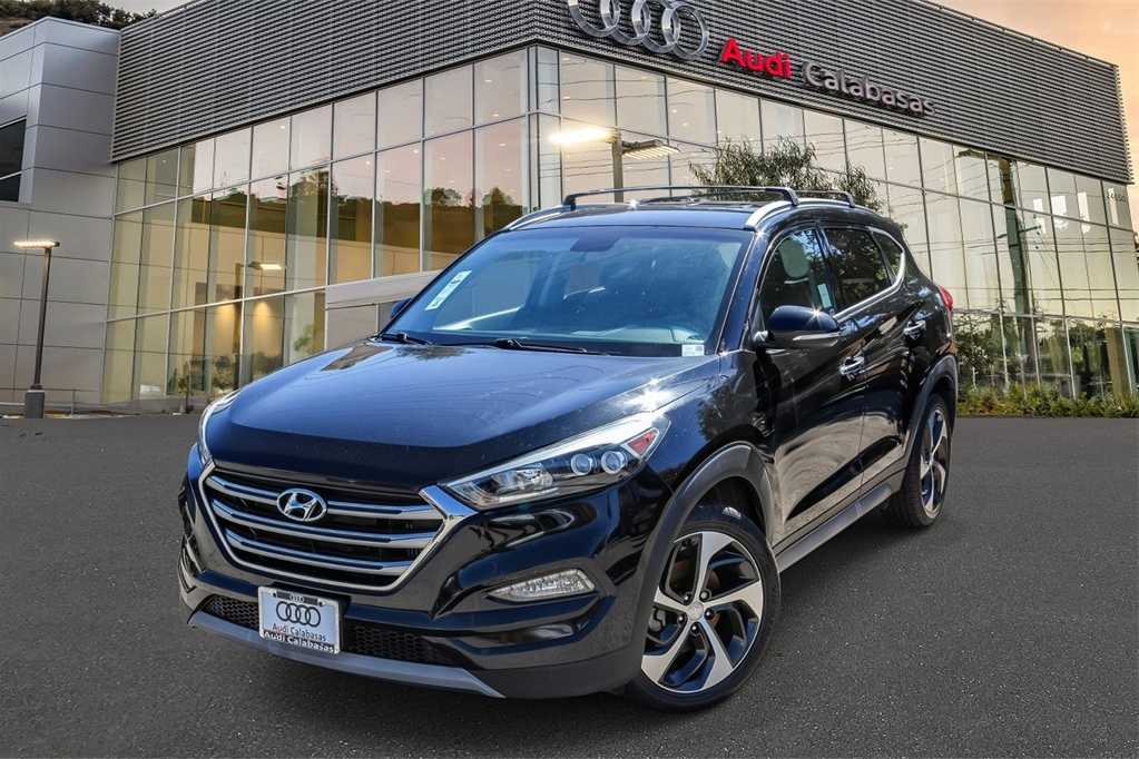 2017 Hyundai Tucson Limited -
                  Calabasas, CA
