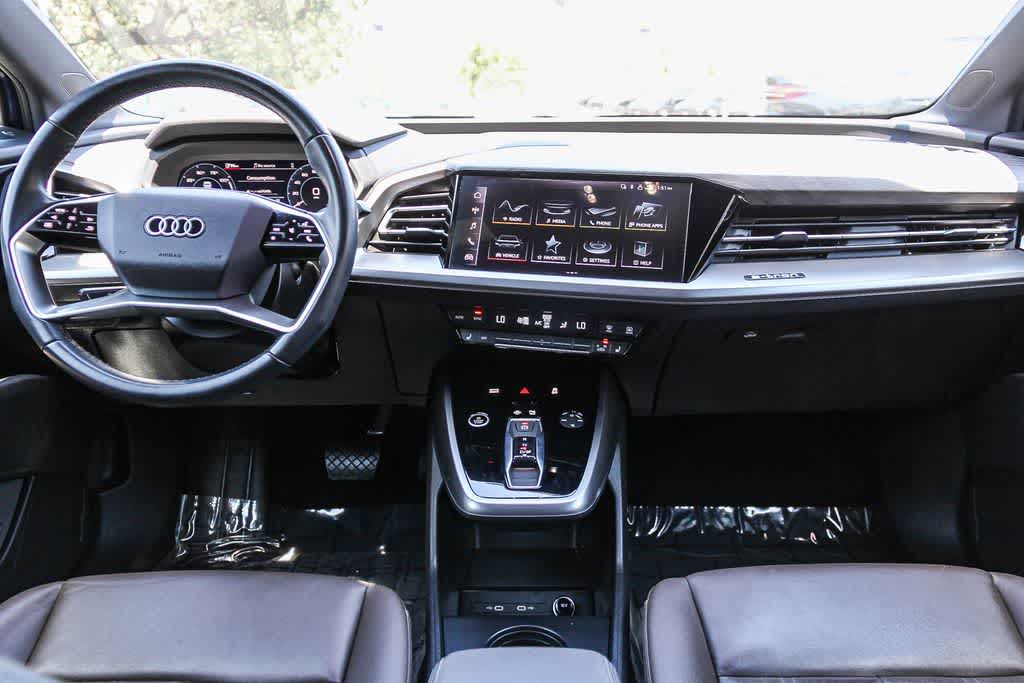 Thumbnail: 2023 Audi Q4 e-tron - 13