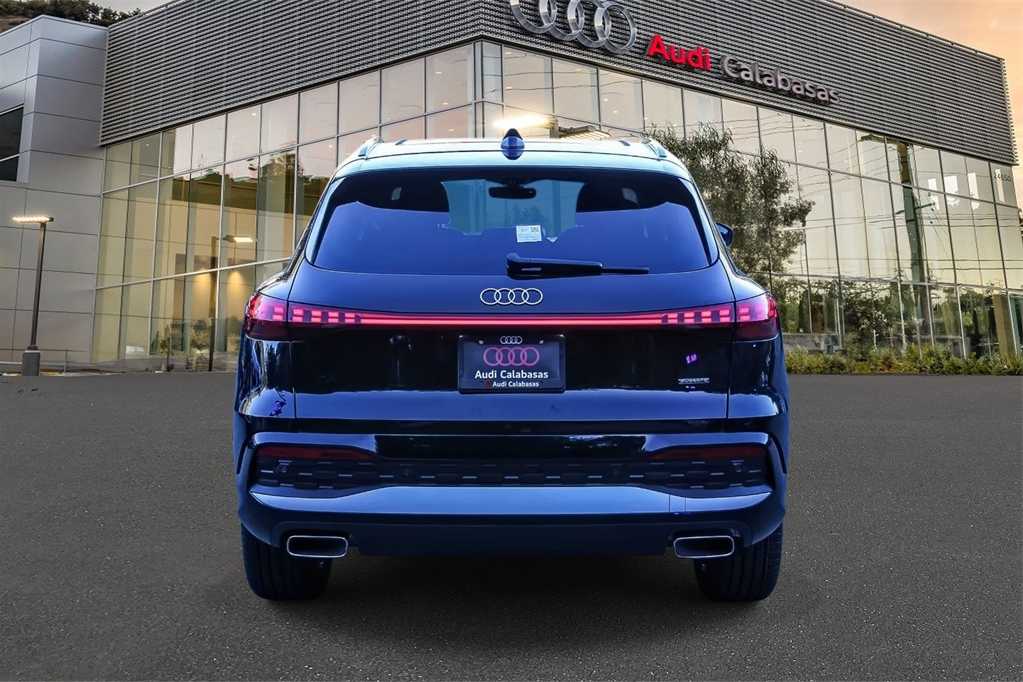 Thumbnail: 2025 Audi Q5 - 3