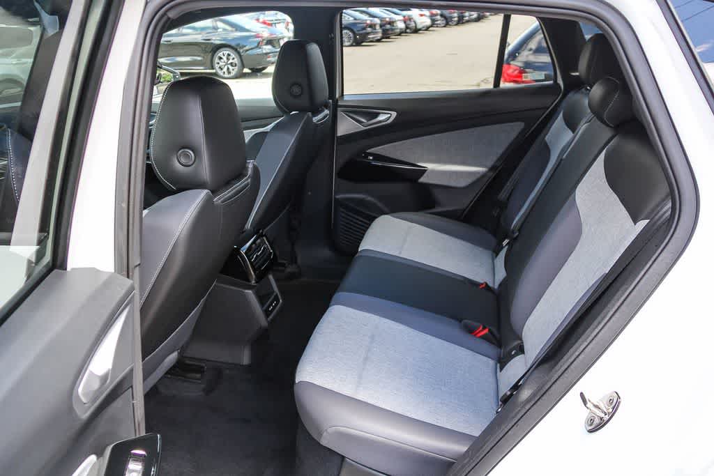 Thumbnail: 2024 Volkswagen ID.4 - 16