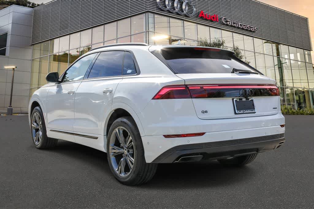 Thumbnail: 2026 Audi Q8 - 2