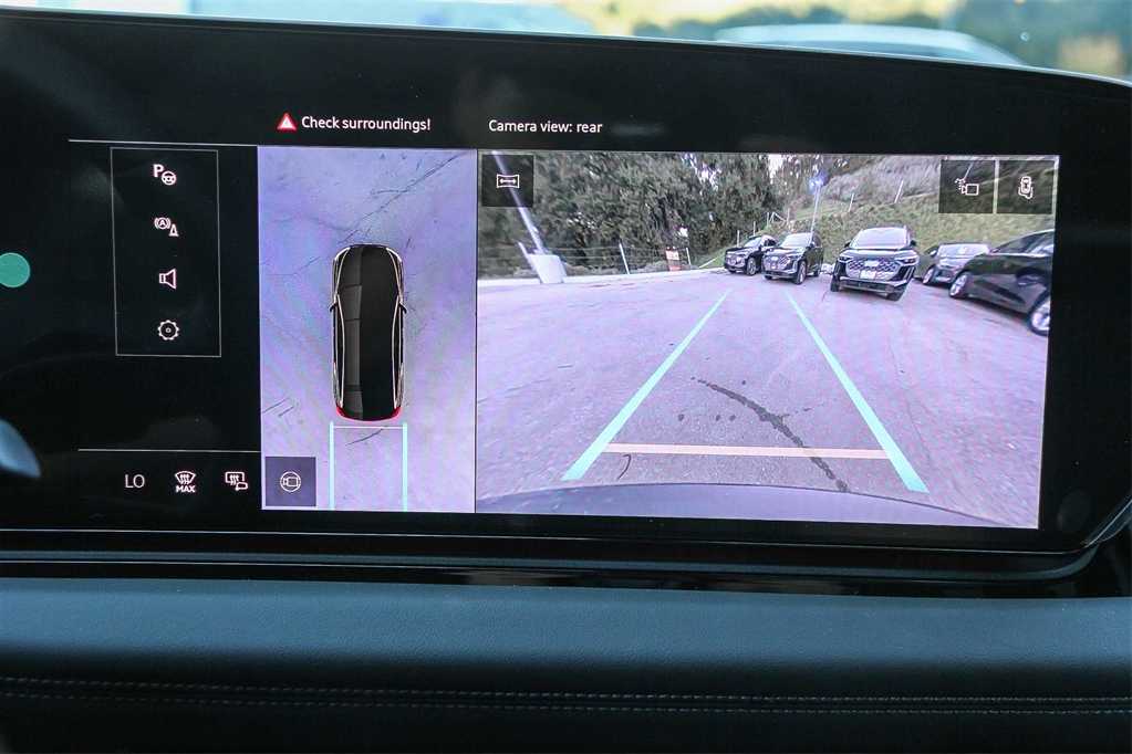 Thumbnail: 2025 Audi e-tron S - 23