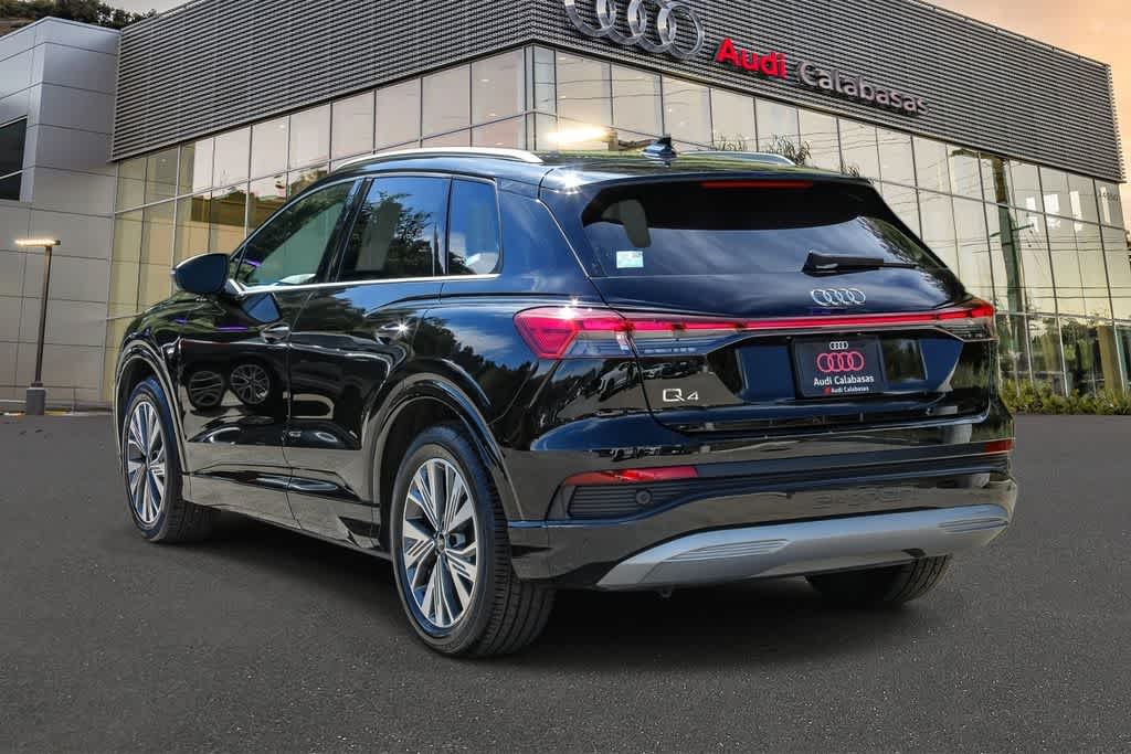 Used 2024 Audi Q4 e-tron Premium with VIN WA1ACBFZ1RP028059 for sale in Medford, OR