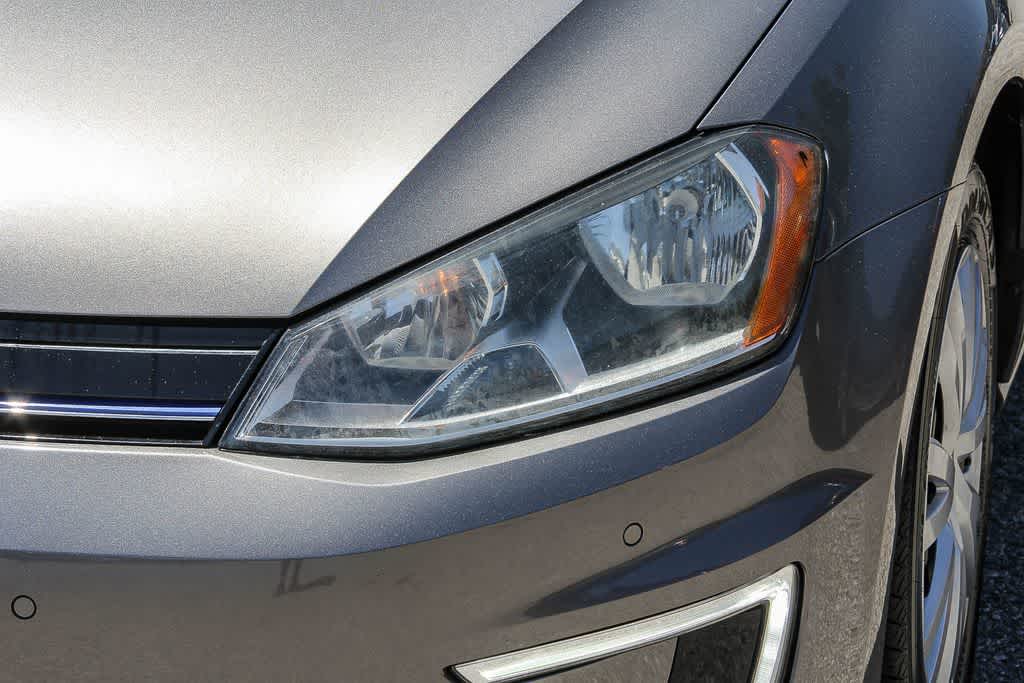 Thumbnail: 2015 Volkswagen e-Golf - 7