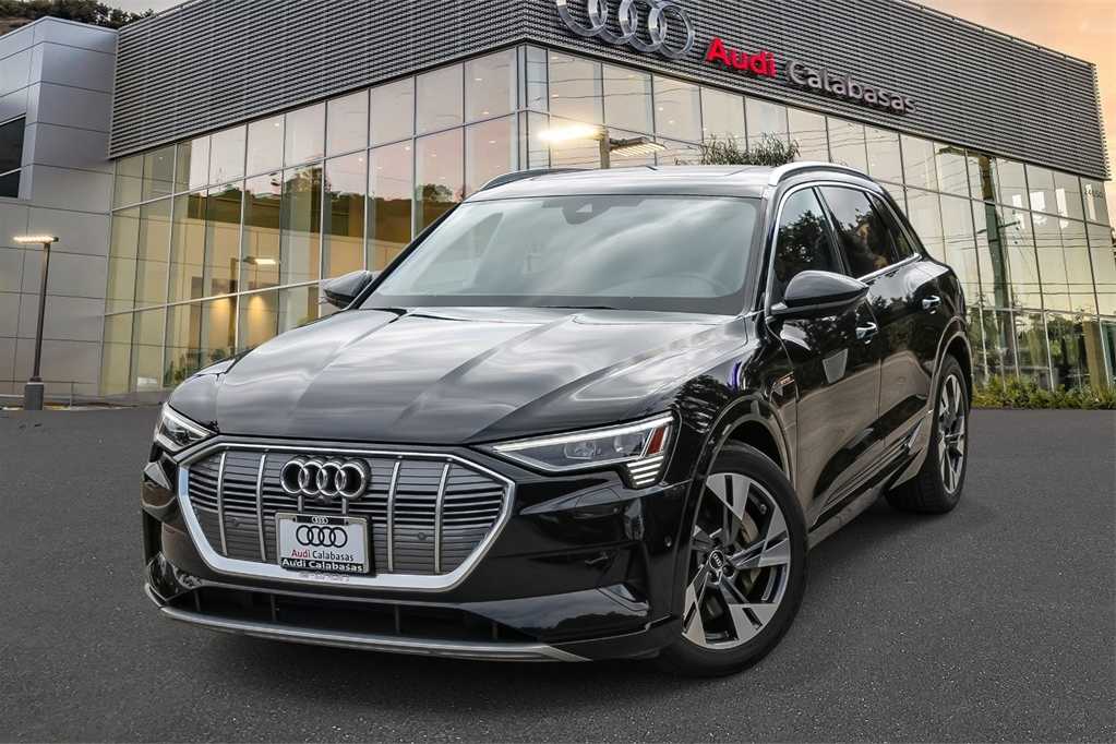 2022 Audi e-tron Premium Plus -
                  Calabasas, CA