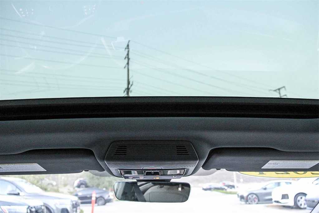 Thumbnail: 2024 Audi Q4 e-tron - 12