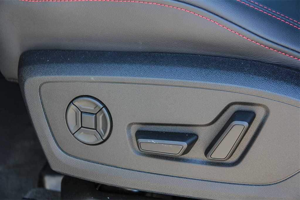 Thumbnail: 2025 Audi Q3 - 21