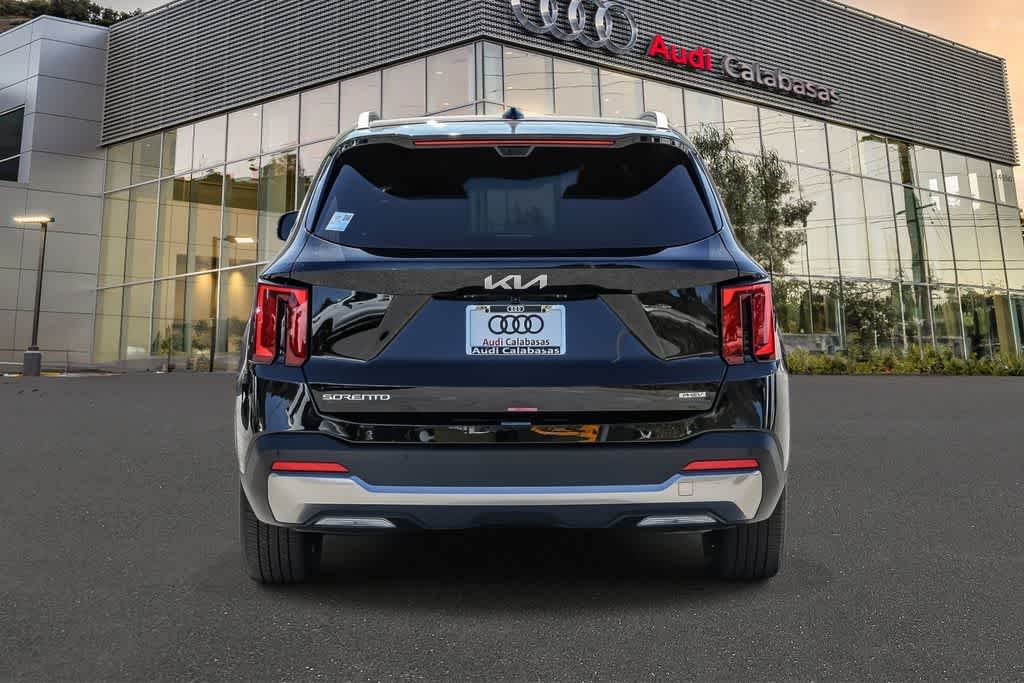 Thumbnail: 2025 Kia Sorento - 3