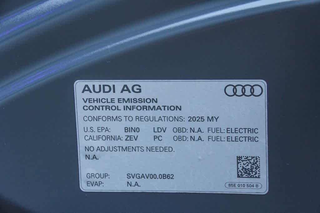 Thumbnail: 2025 Audi e-tron S - 27