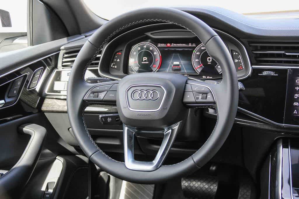 Thumbnail: 2026 Audi Q8 - 16