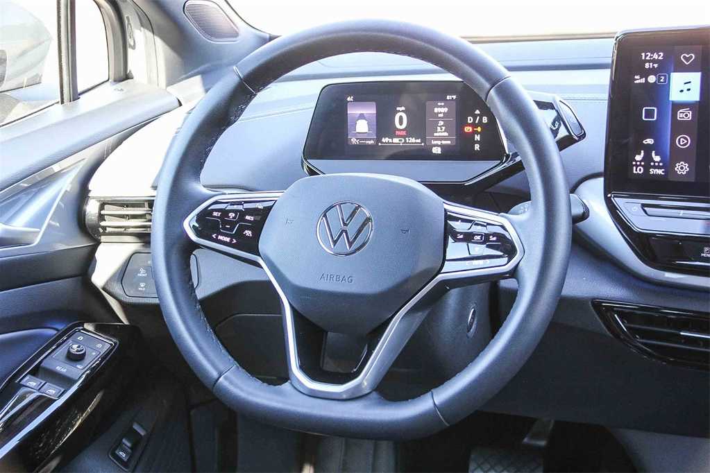 Thumbnail: 2023 Volkswagen ID.4 - 16
