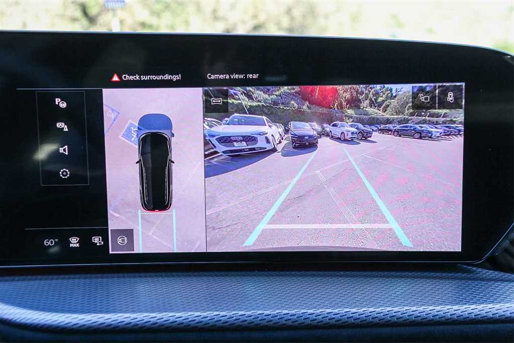 Thumbnail: 2025 Audi SQ5 - 23