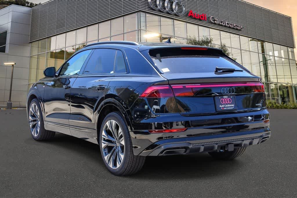Thumbnail: 2026 Audi Q8 - 2