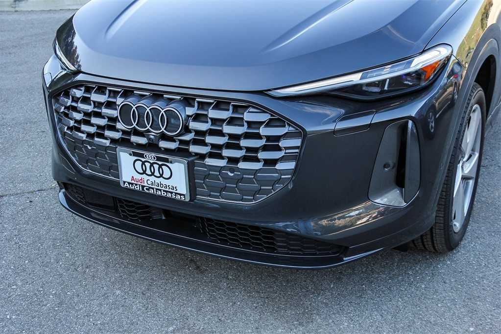 Thumbnail: 2025 Audi Q5 - 8