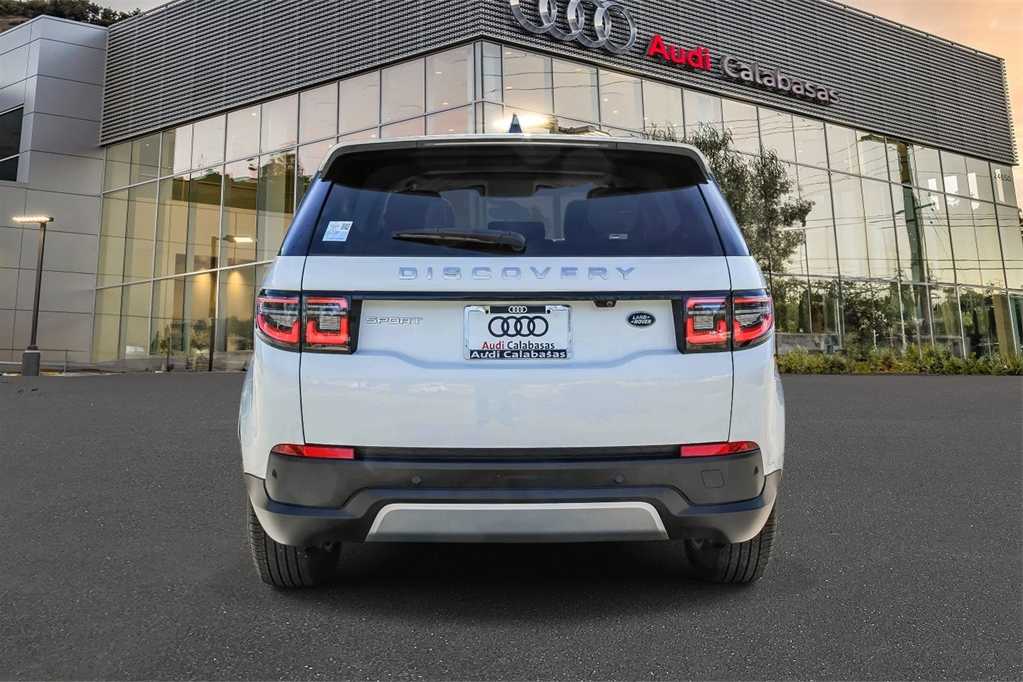 Thumbnail: 2021 Land Rover Discovery Sport - 3