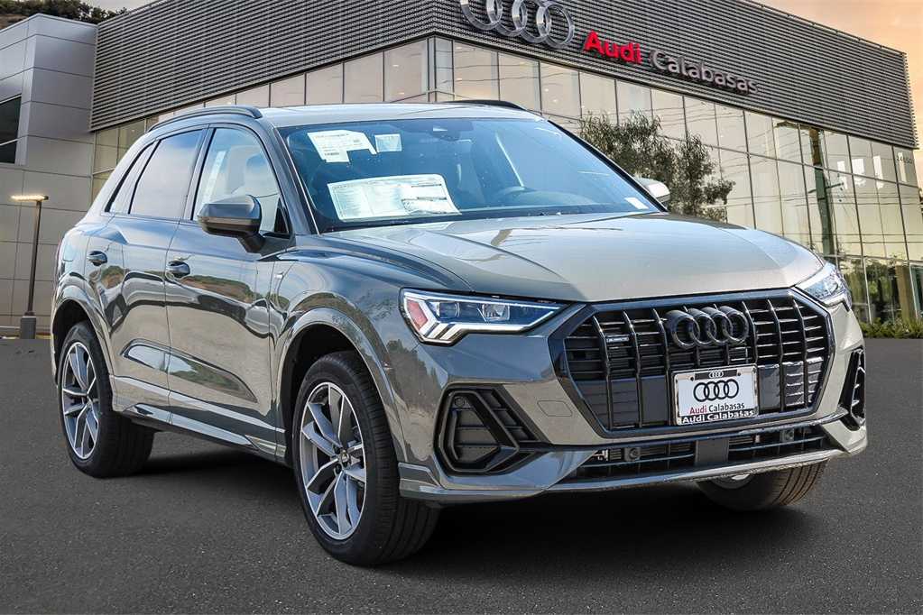 Thumbnail: 2025 Audi Q3 - 3