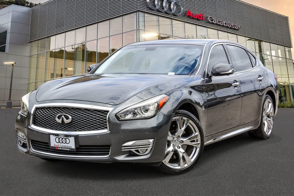 2015 INFINITI Q70  -
                  Calabasas, CA
