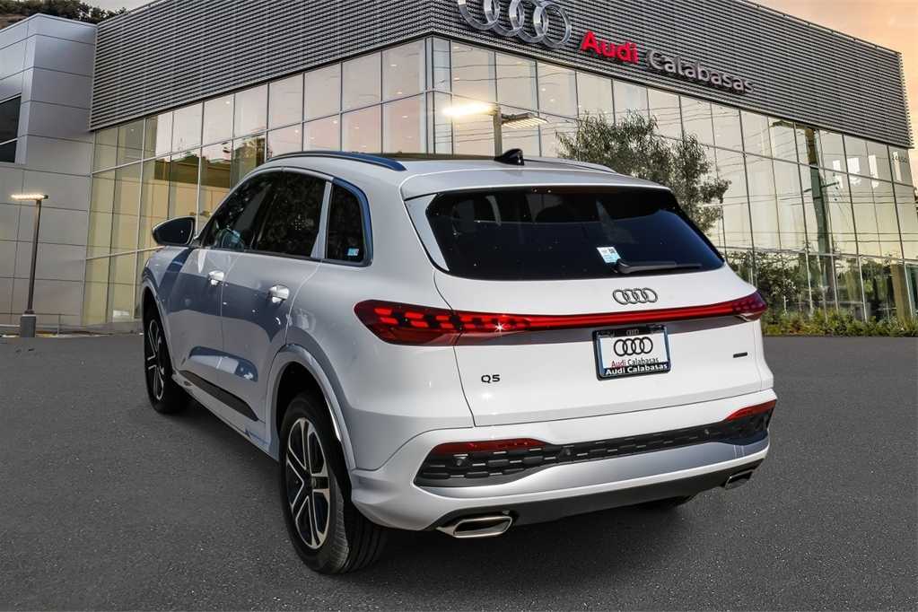 Thumbnail: 2025 Audi Q5 - 2