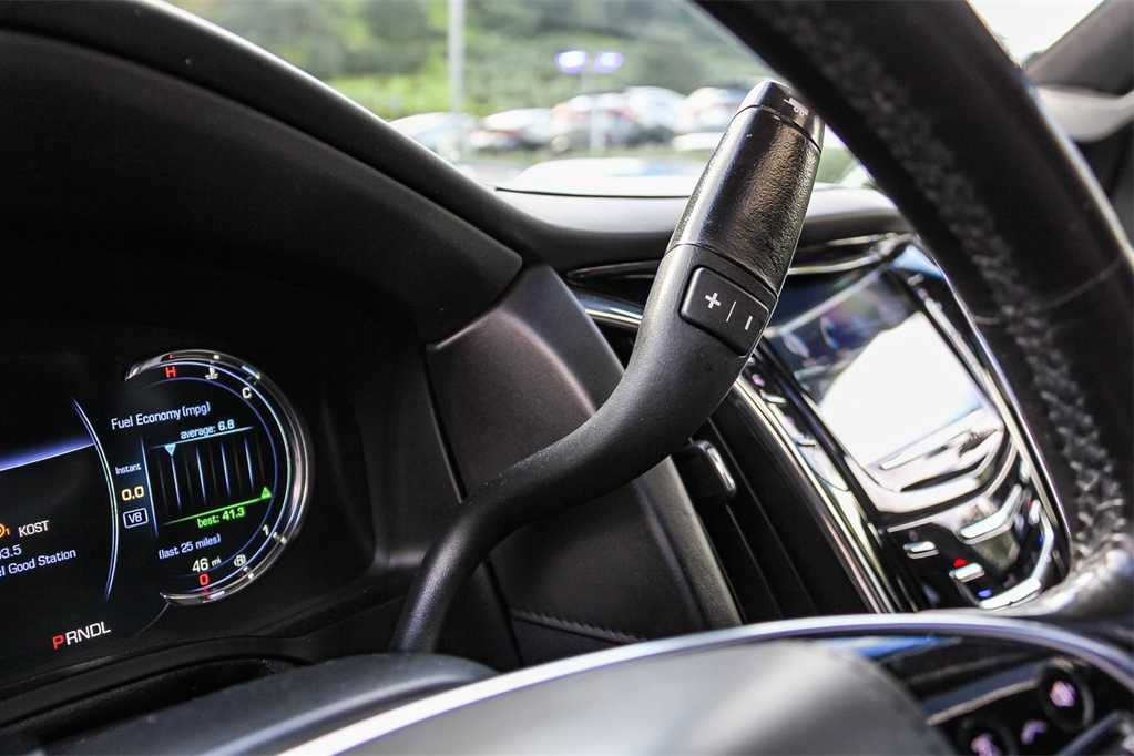 Thumbnail: 2017 Cadillac Escalade - 21