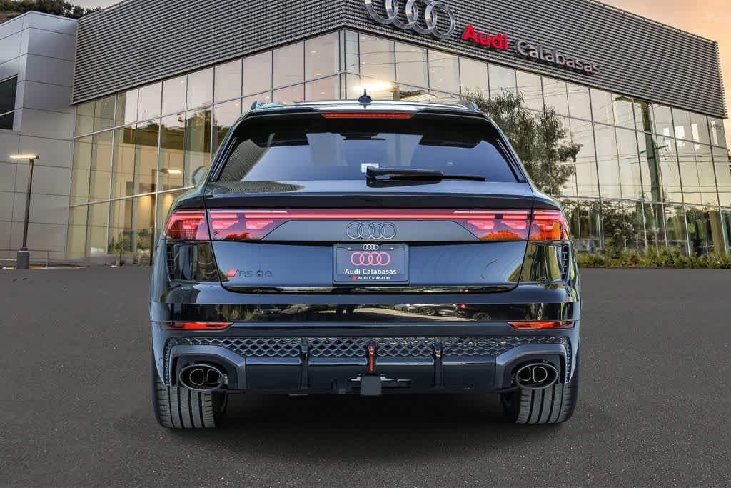 Thumbnail: 2026 Audi RS Q8 - 3