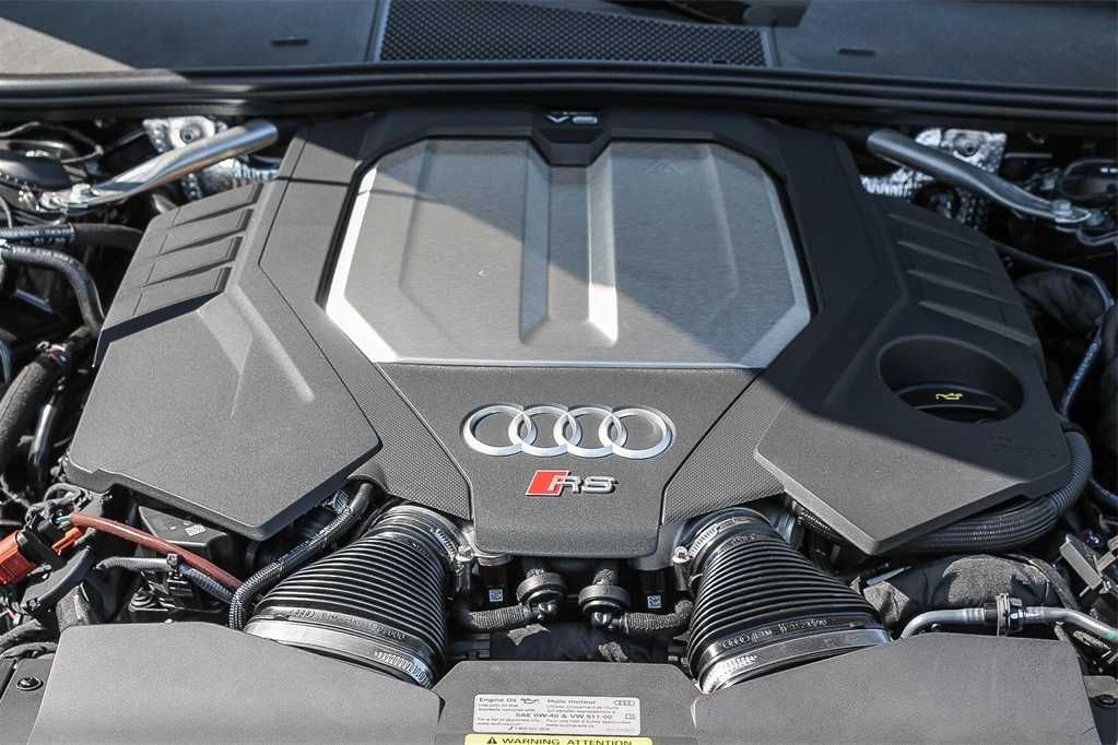 Thumbnail: 2025 Audi RS 6 - 30