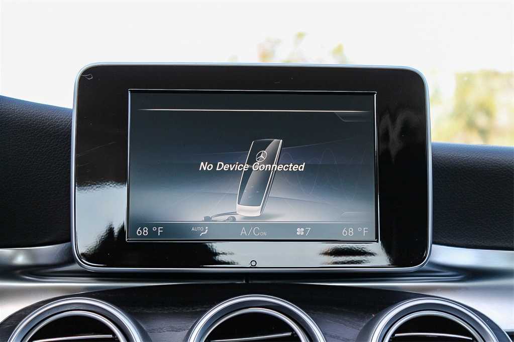 Thumbnail: 2016 Mercedes-Benz C-Class - 14