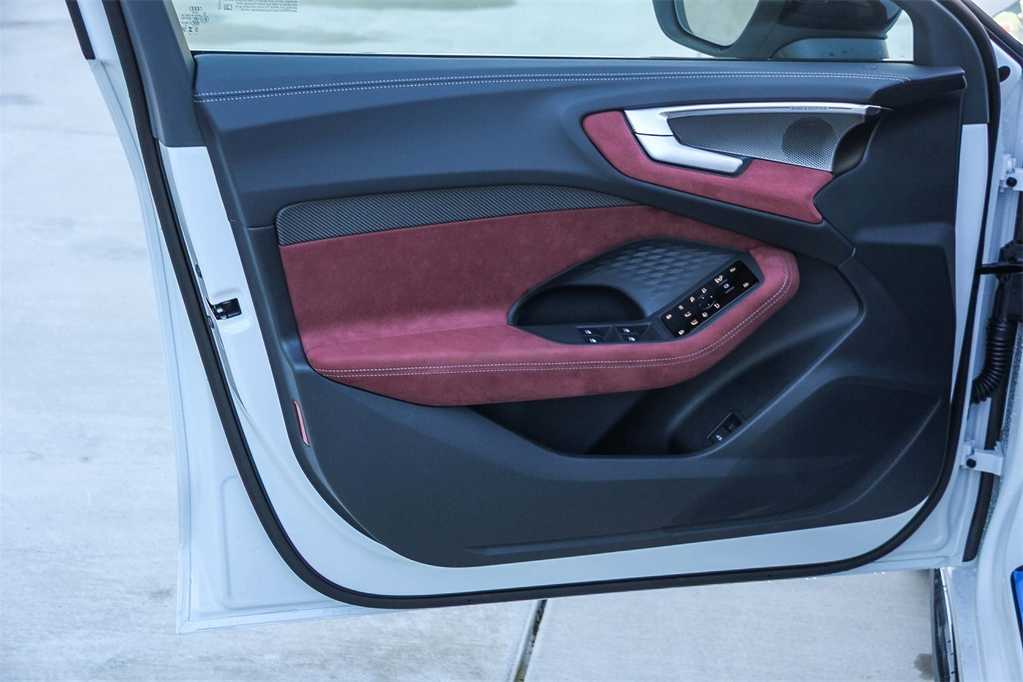 Thumbnail: 2025 Audi S5 - 22