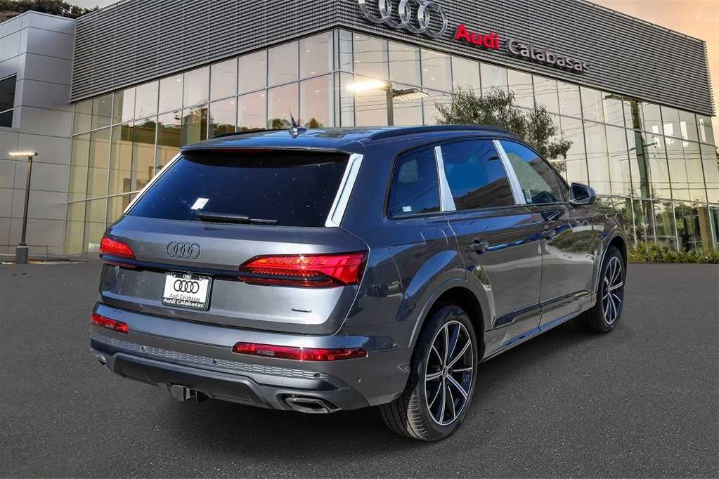 Thumbnail: 2025 Audi Q7 - 4