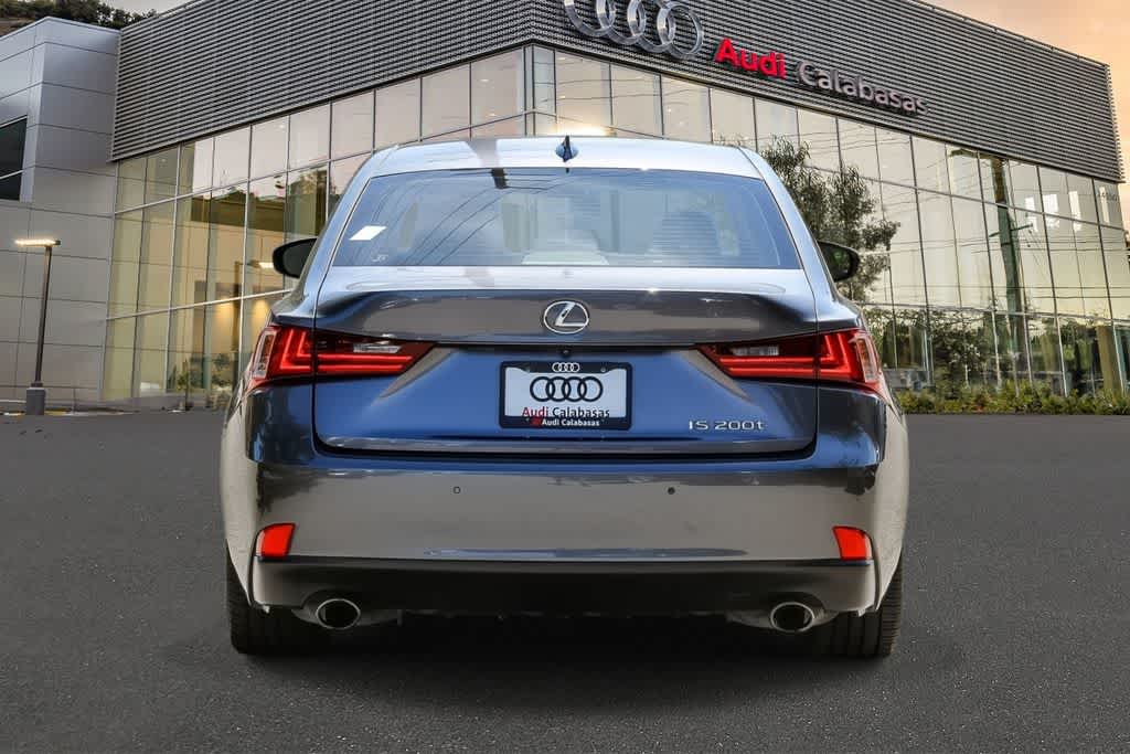Thumbnail: 2016 Lexus IS - 3