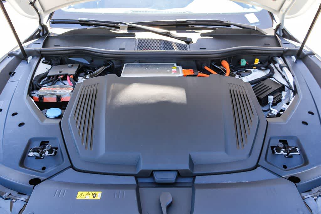 Thumbnail: 2024 Audi Q8 e-tron - 25