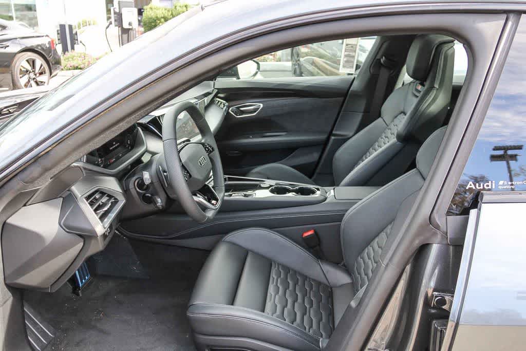 Thumbnail: 2026 Audi e-tron GT - 19