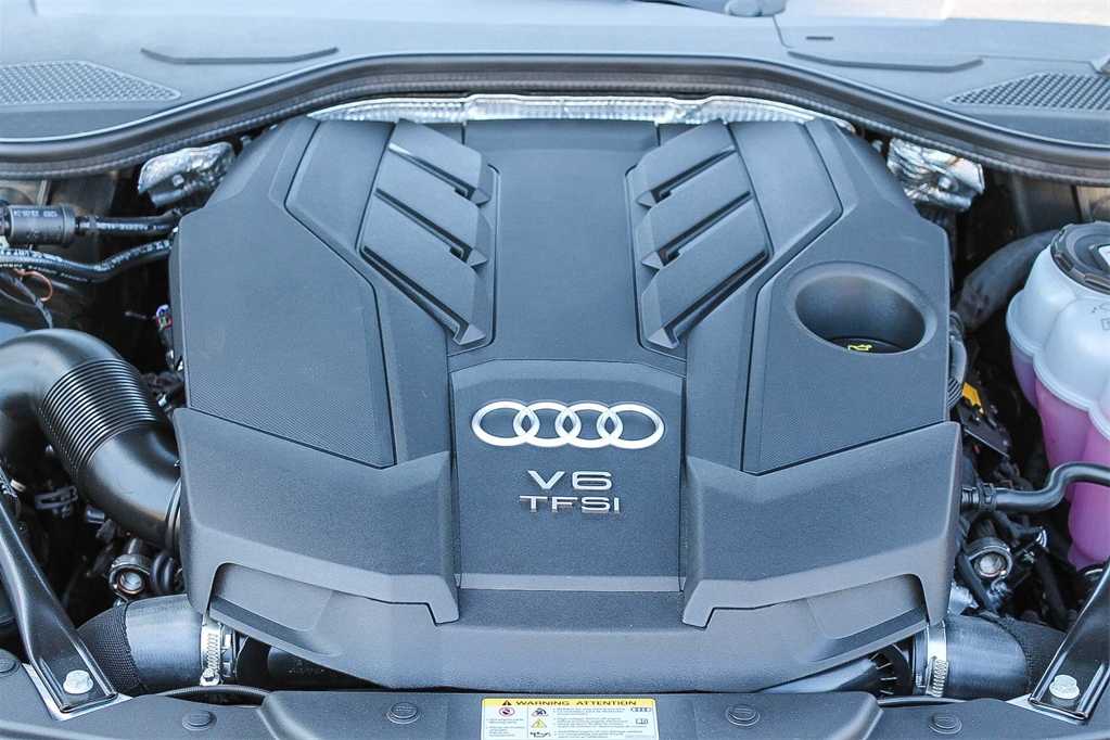Thumbnail: 2025 Audi A8 - 30
